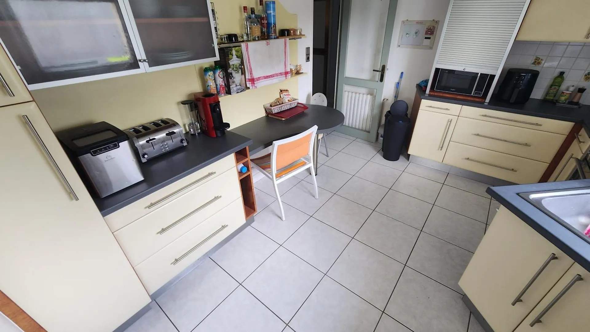 Hébergement de vacances Maison Avec Jardin Et Jacuzzi Lesneven France